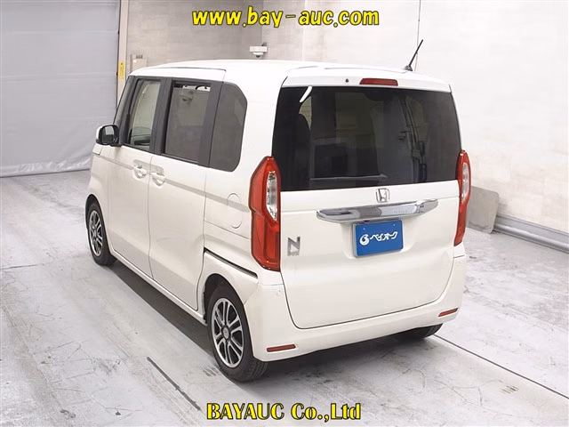 HONDA N-BOX