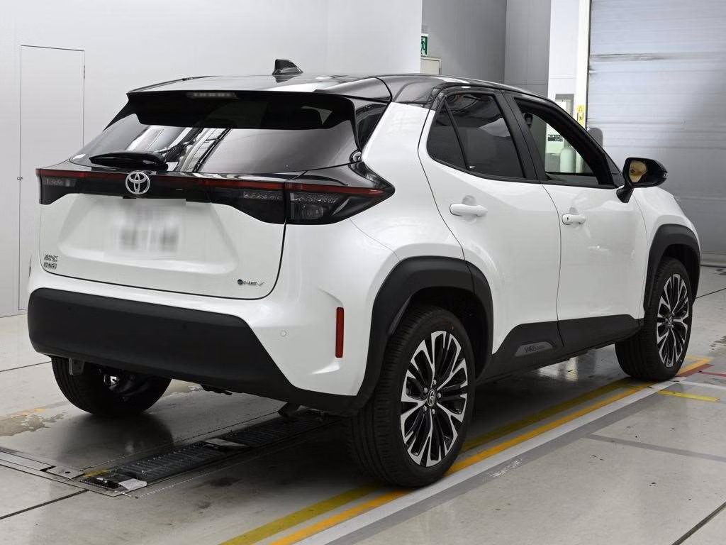 TOYOTA YARIS CROSS