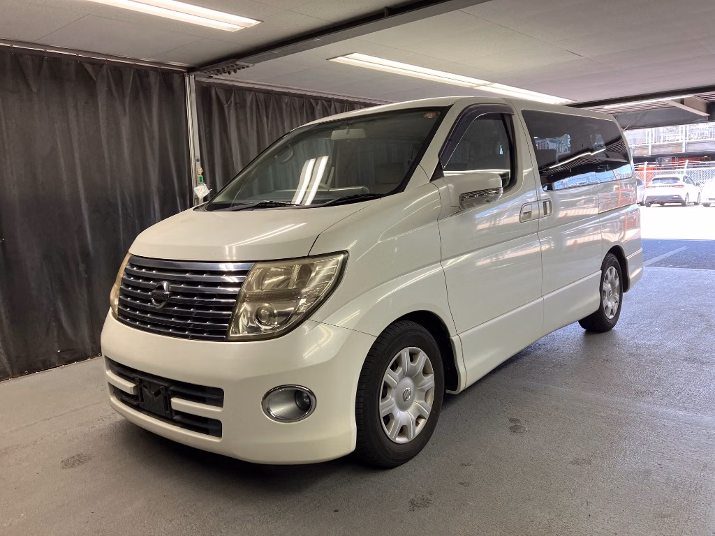 NISSAN ELGRAND