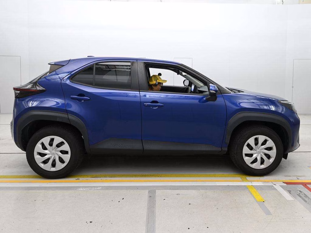 TOYOTA YARIS CROSS