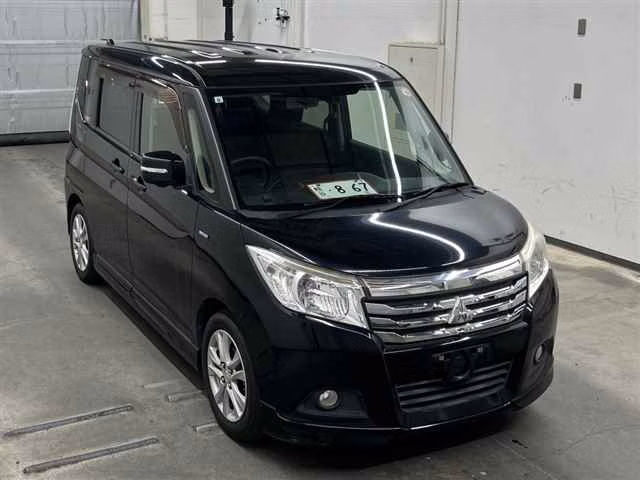MITSUBISHI DELICA D:2