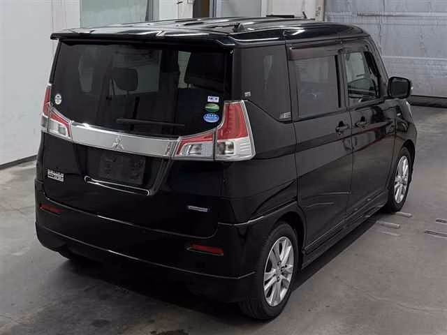 MITSUBISHI DELICA D:2