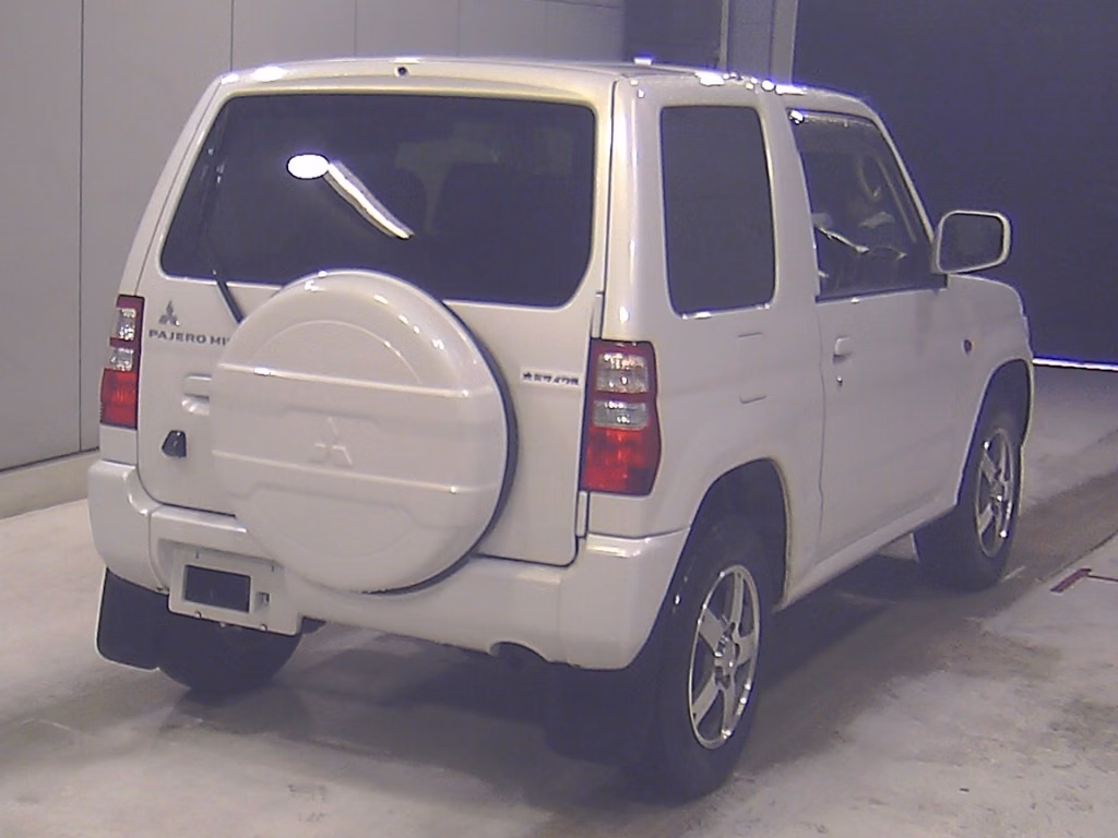 MITSUBISHI PAJERO MINI