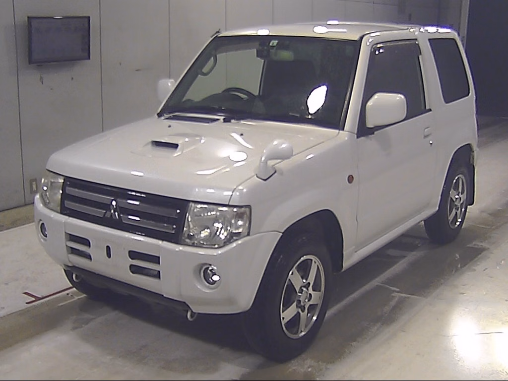 MITSUBISHI PAJERO MINI