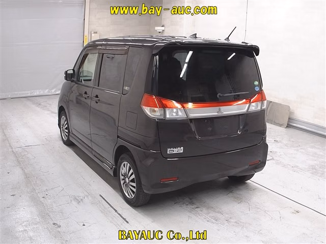 MITSUBISHI DELICA D:2