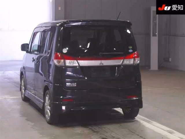 MITSUBISHI DELICA D:2