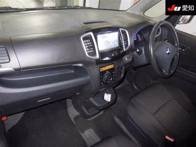 MITSUBISHI DELICA D:2