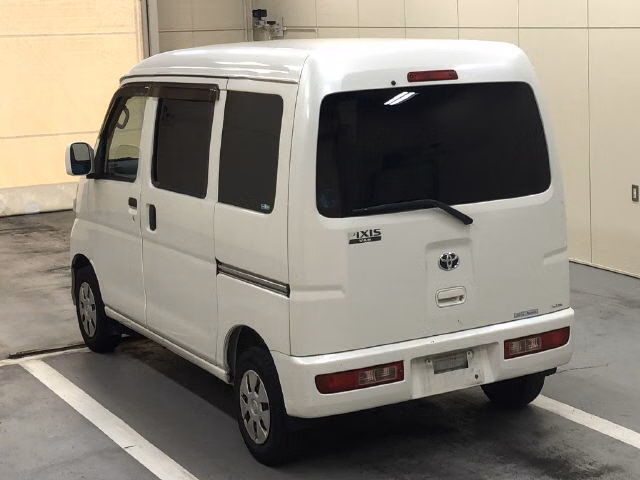 TOYOTA PIXIS VAN