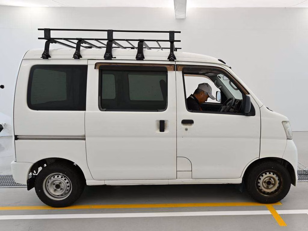 SUBARU SAMBAR