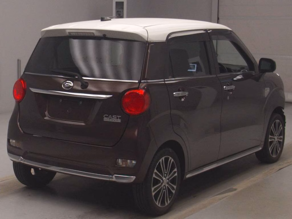 DAIHATSU CAST