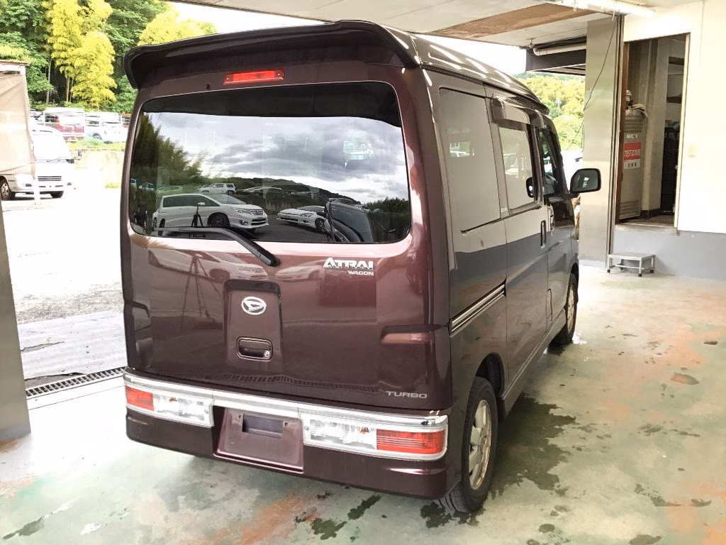 DAIHATSU ATRAI