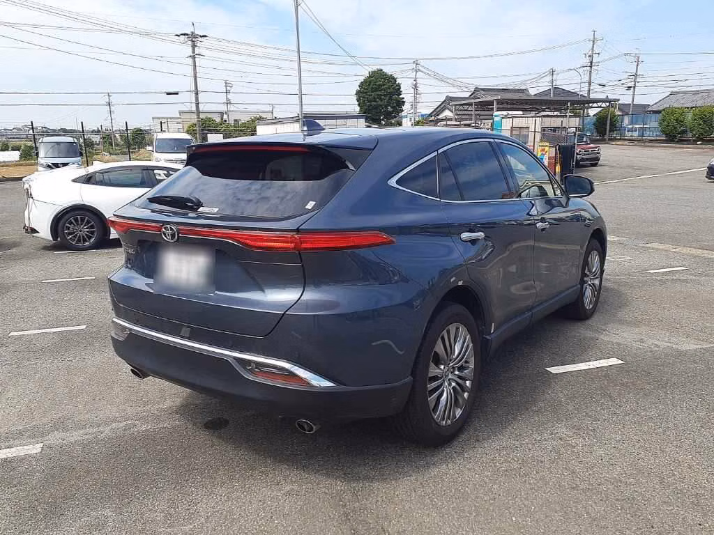 TOYOTA HARRIER