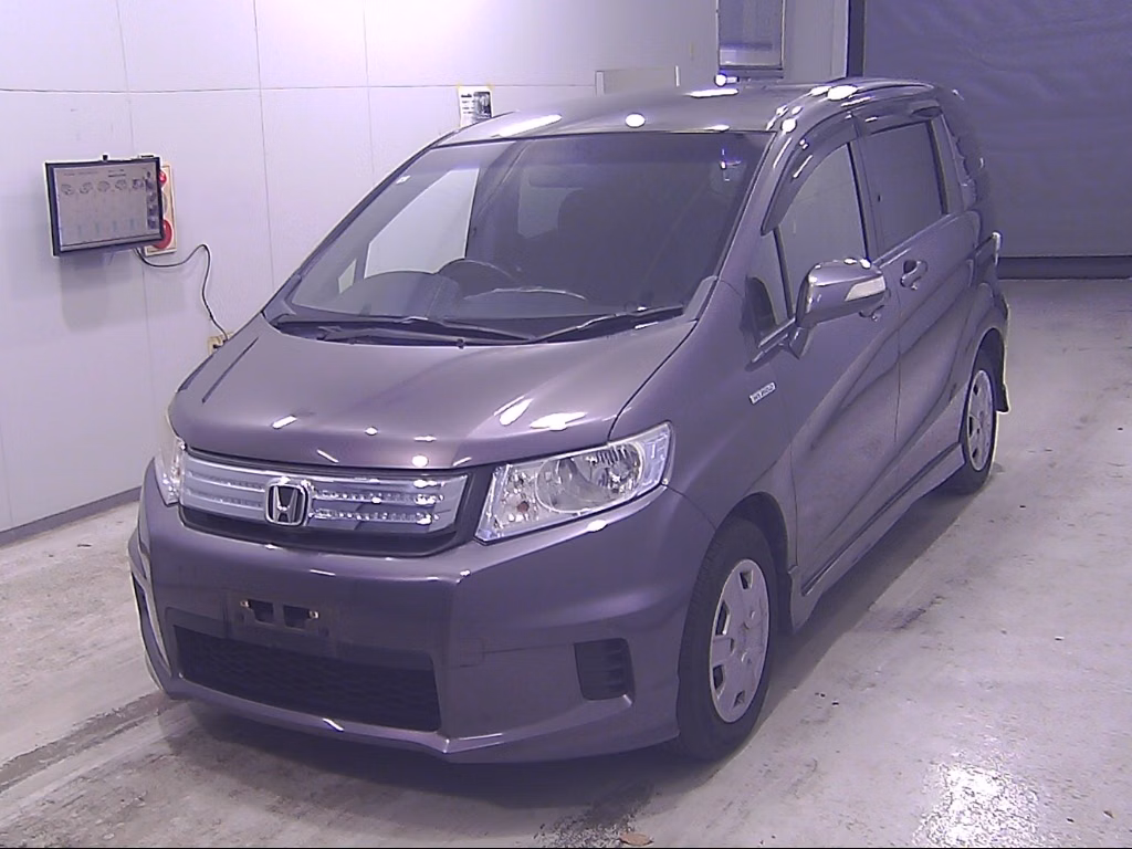 HONDA FREED SPIKE