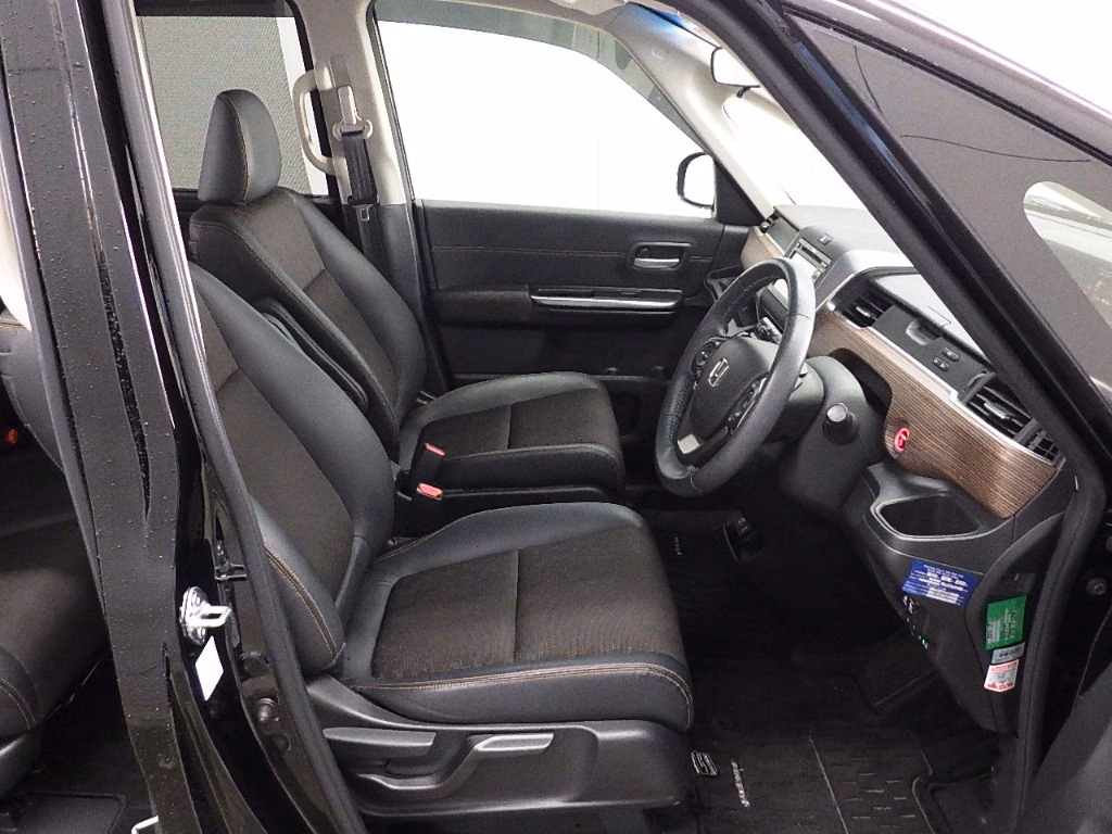 HONDA FREED+