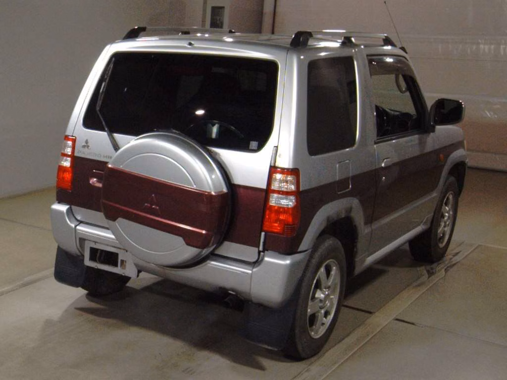 MITSUBISHI PAJERO MINI