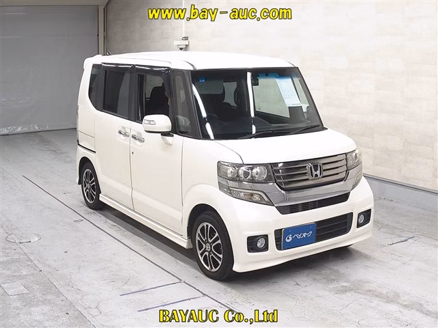 HONDA N-BOX