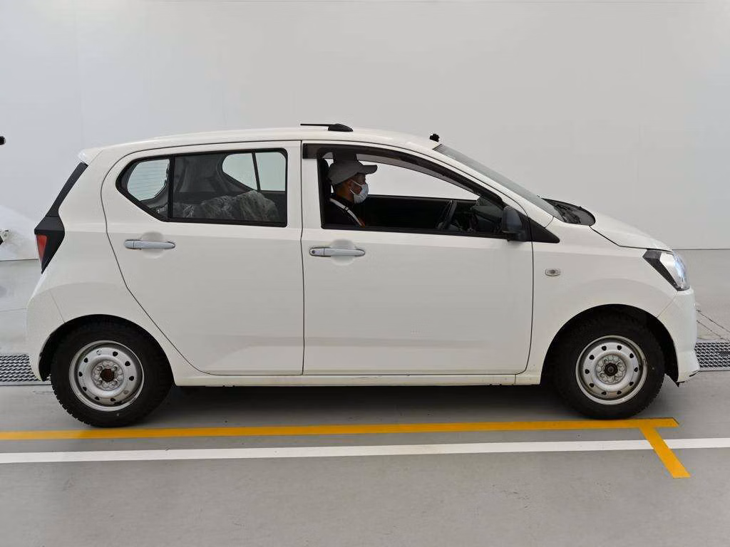 TOYOTA PIXIS EPOCH