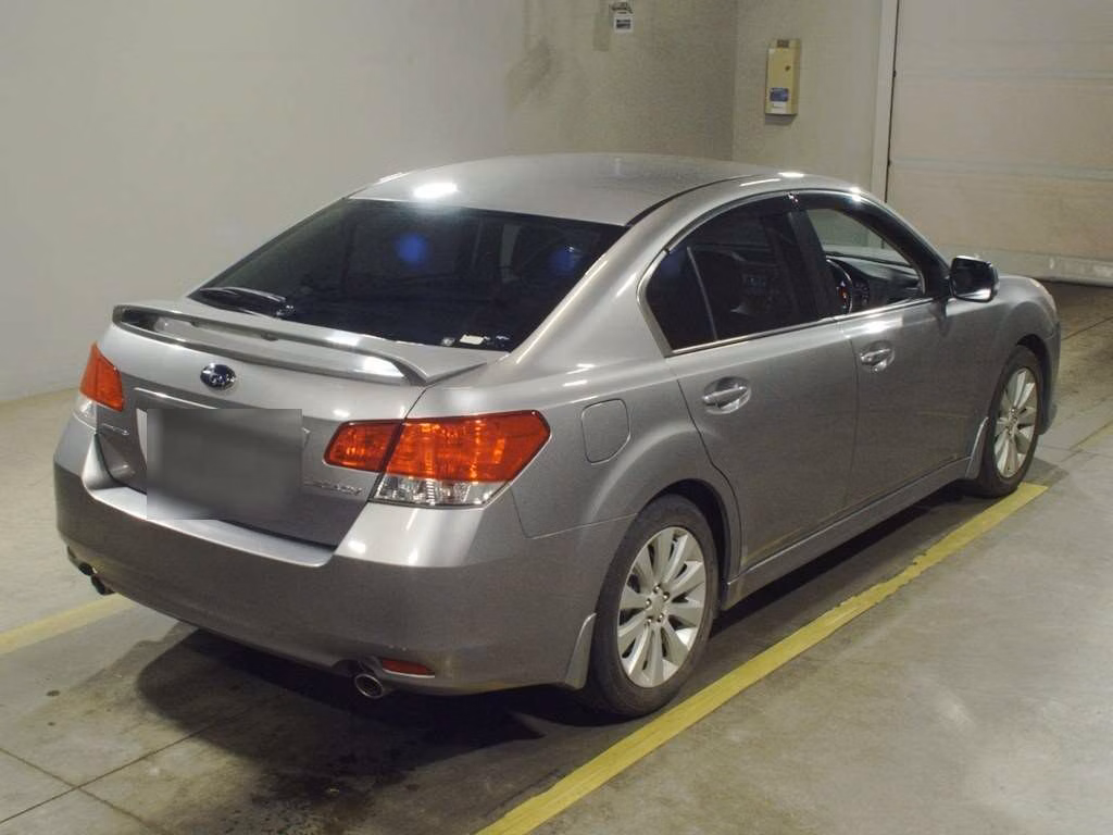 SUBARU LEGACY B4