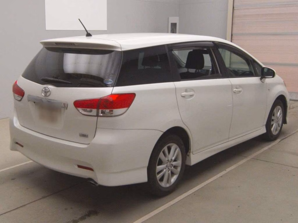 TOYOTA WISH