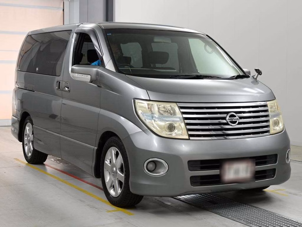 NISSAN ELGRAND