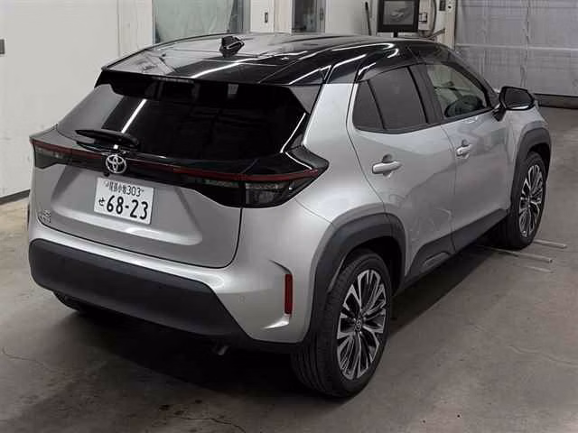 TOYOTA YARIS CROSS