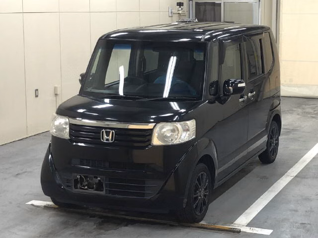 HONDA N-BOX