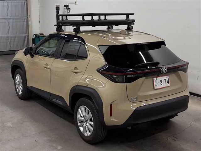 TOYOTA YARIS CROSS