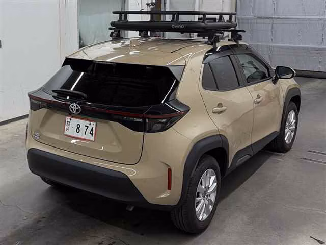 TOYOTA YARIS CROSS