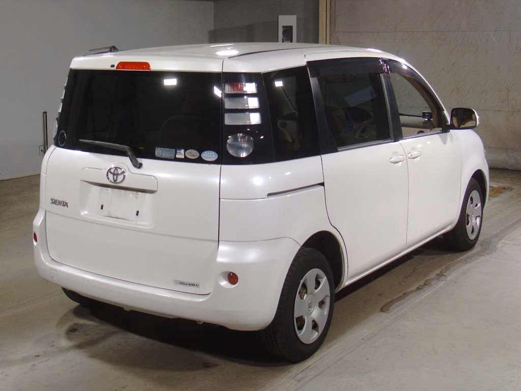 TOYOTA SIENTA