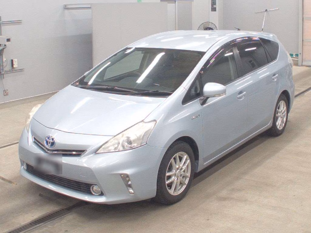 TOYOTA PRIUS ALPHA