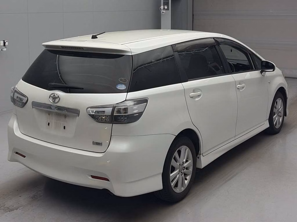 TOYOTA WISH