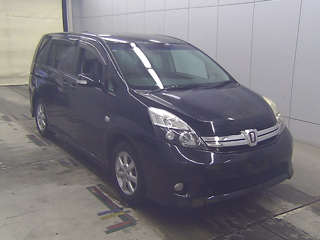 TOYOTA ISIS