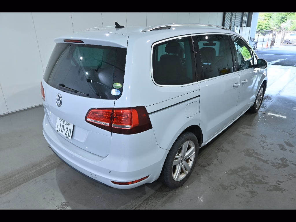 VOLKSWAGEN SHARAN