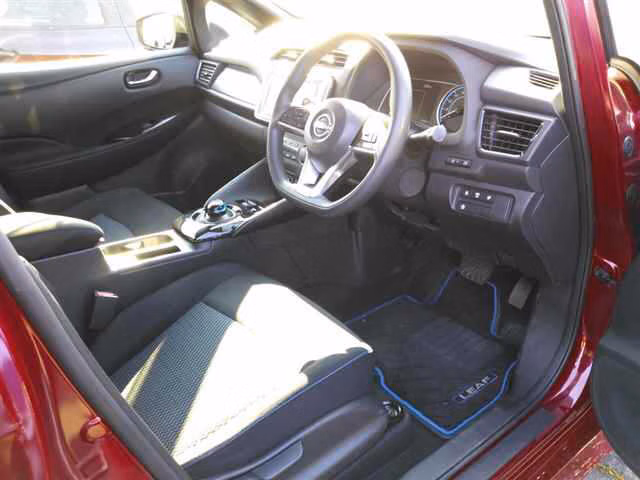 NISSAN LEAF