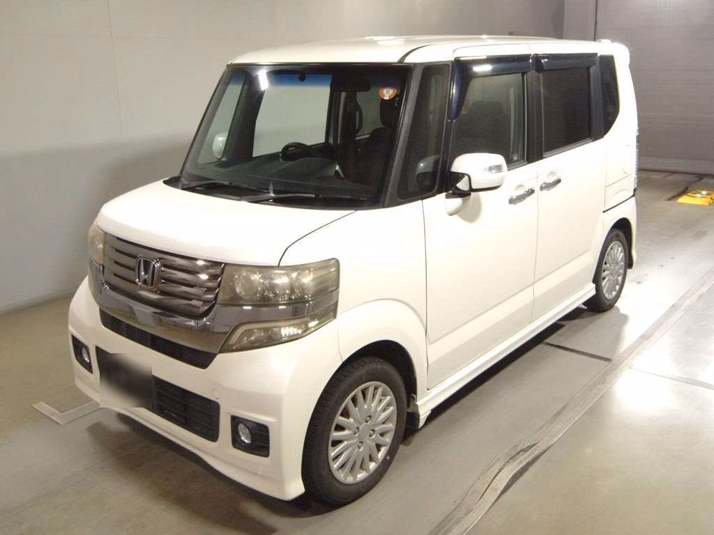 HONDA N-BOX