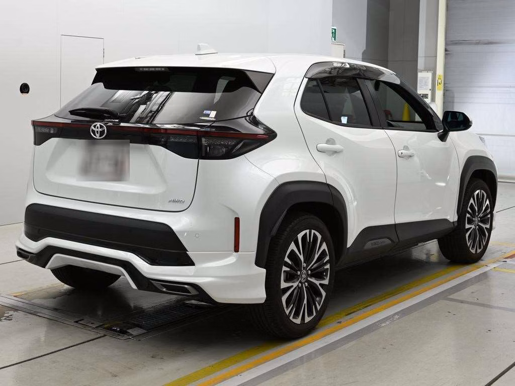 TOYOTA YARIS CROSS