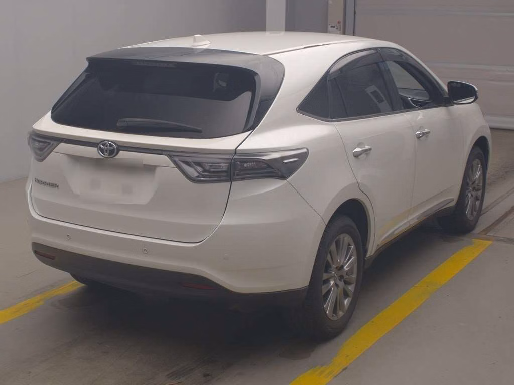 TOYOTA HARRIER