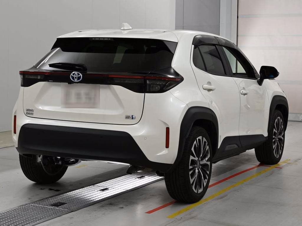 TOYOTA YARIS CROSS