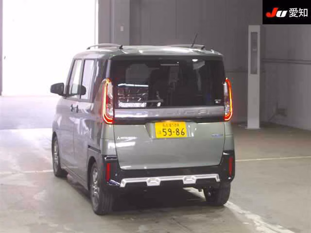 MITSUBISHI DELICA MINI