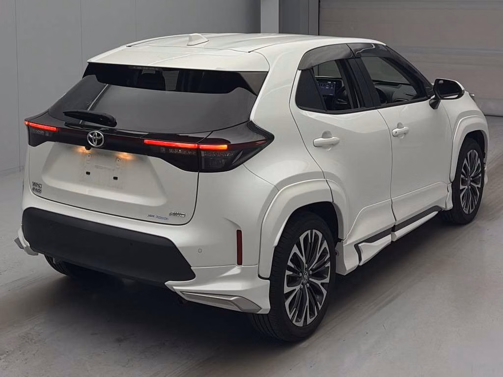 TOYOTA YARIS CROSS