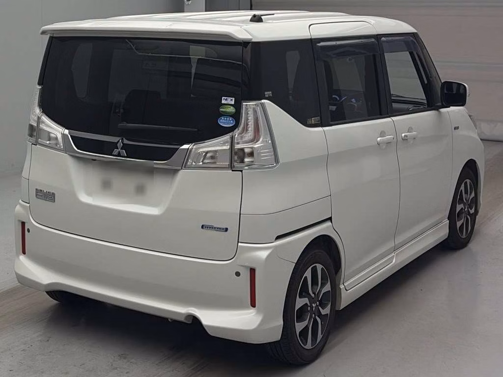 MITSUBISHI DELICA D:2