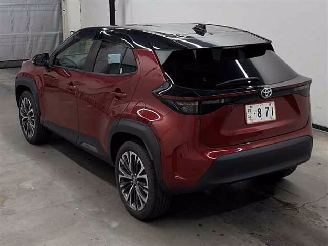 TOYOTA YARIS CROSS