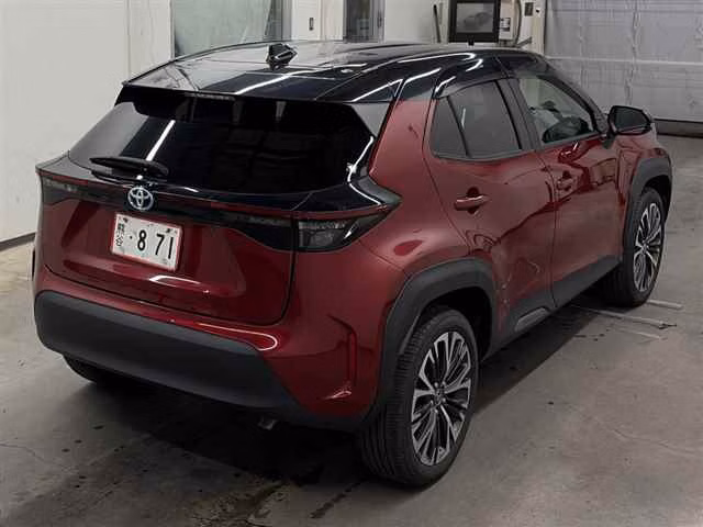 TOYOTA YARIS CROSS