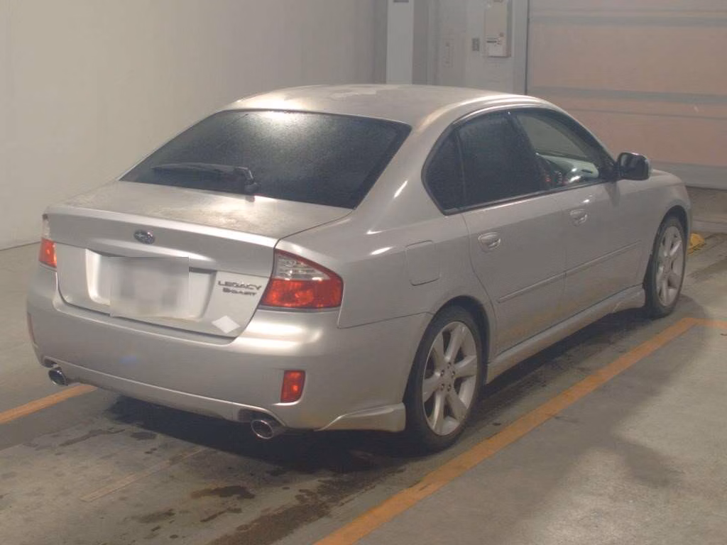SUBARU LEGACY B4