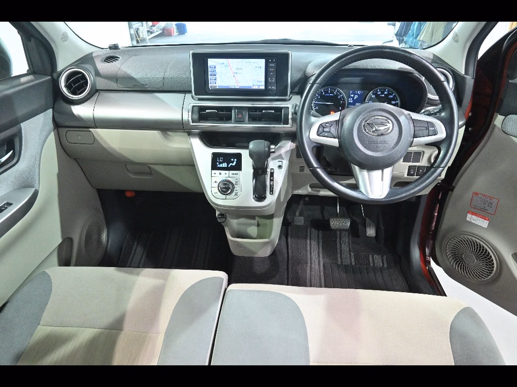 DAIHATSU CAST