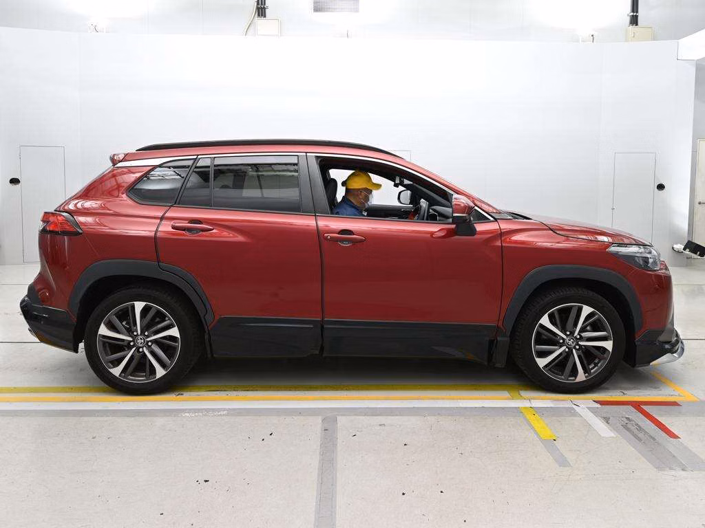 TOYOTA COROLLA CROSS