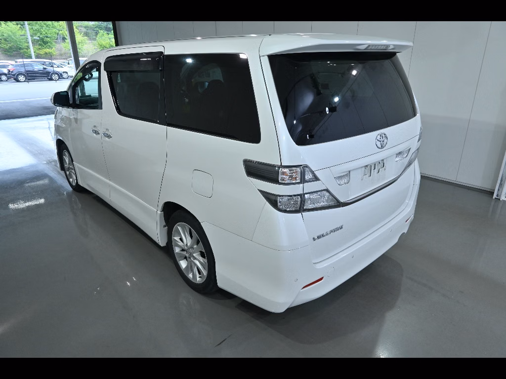 TOYOTA VELLFIRE