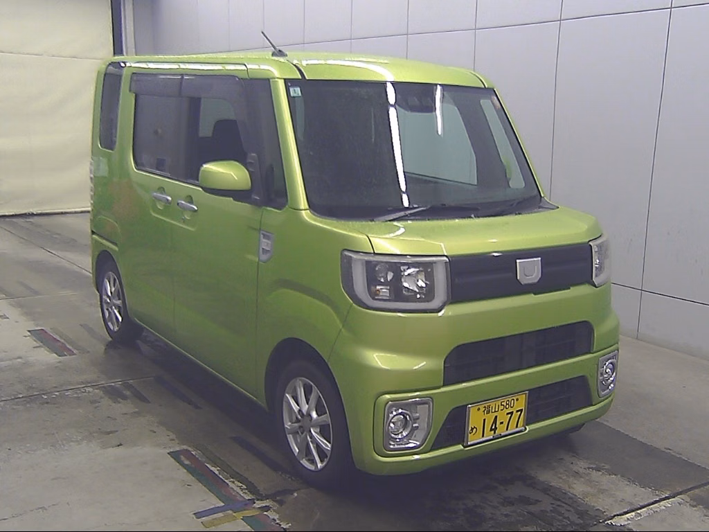 DAIHATSU WAKE
