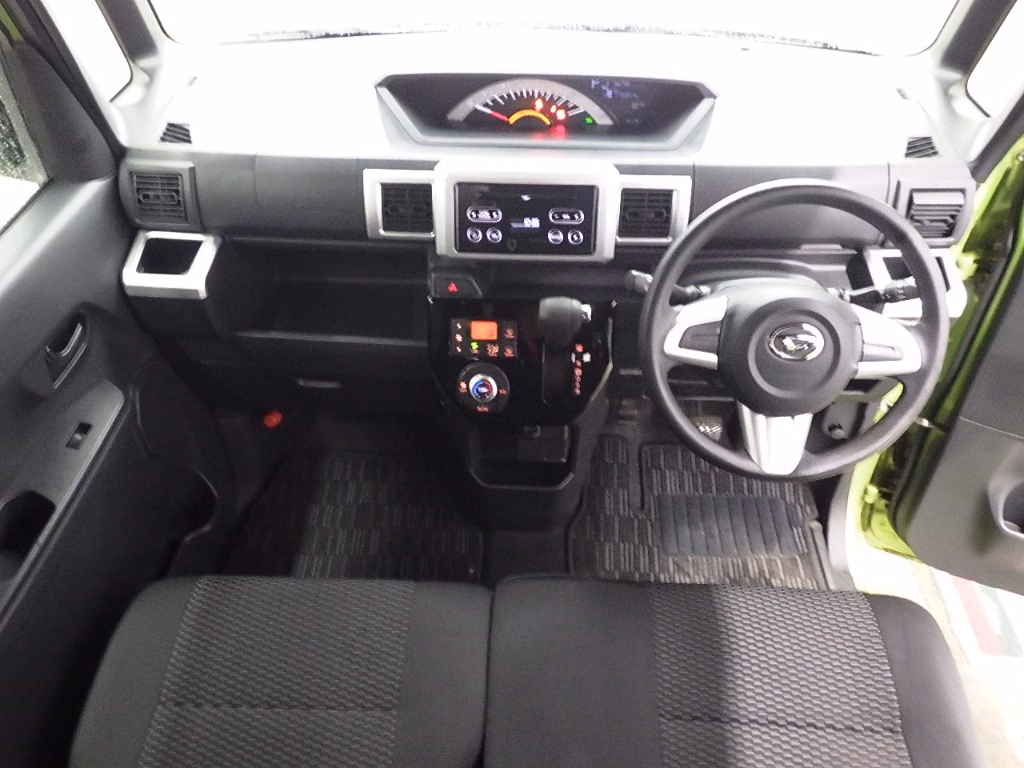 DAIHATSU WAKE