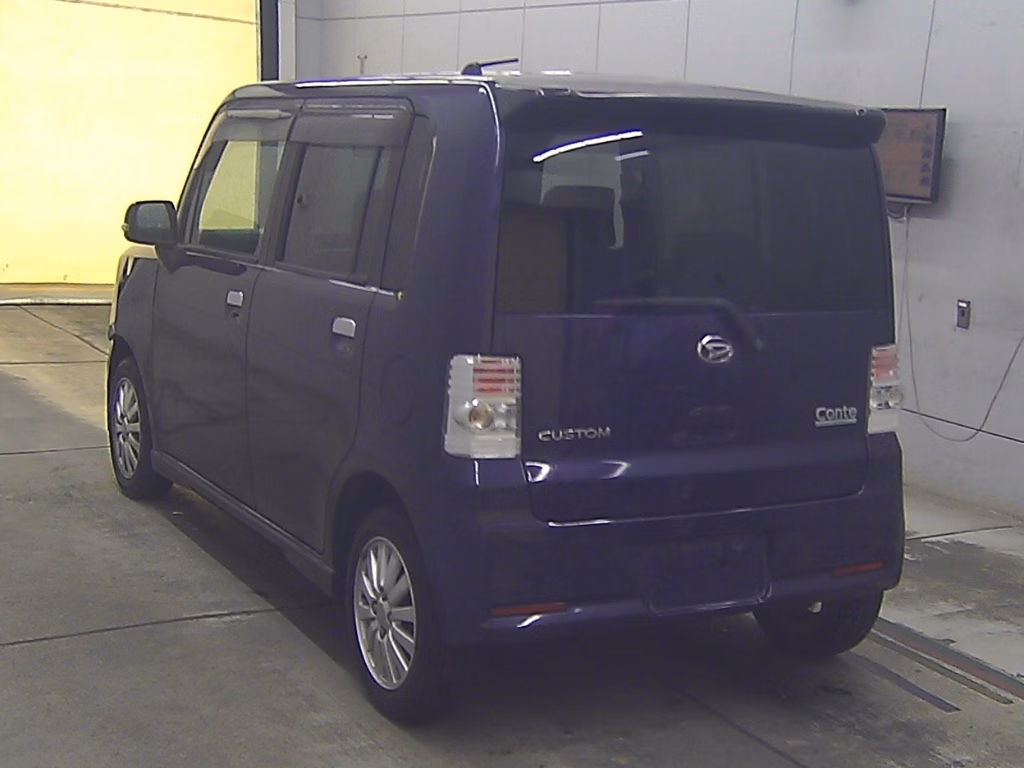 DAIHATSU MOVE CONTE